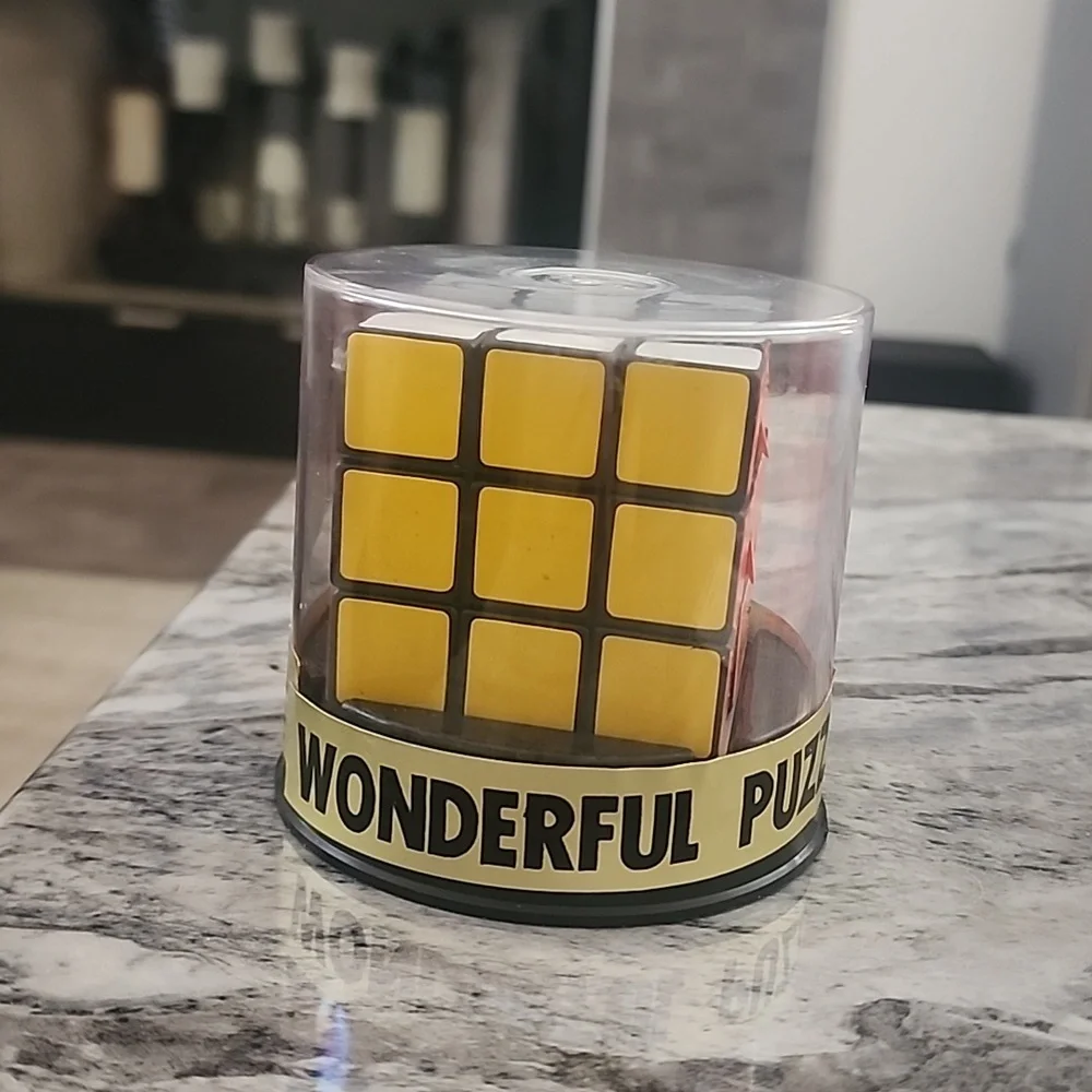 Classic Rubik's Cube Challenger Puzzle New old stock sealed in lucite case